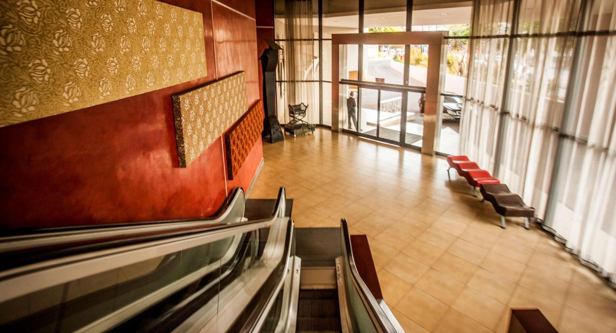 Southern Sun Pretoria Exterior foto